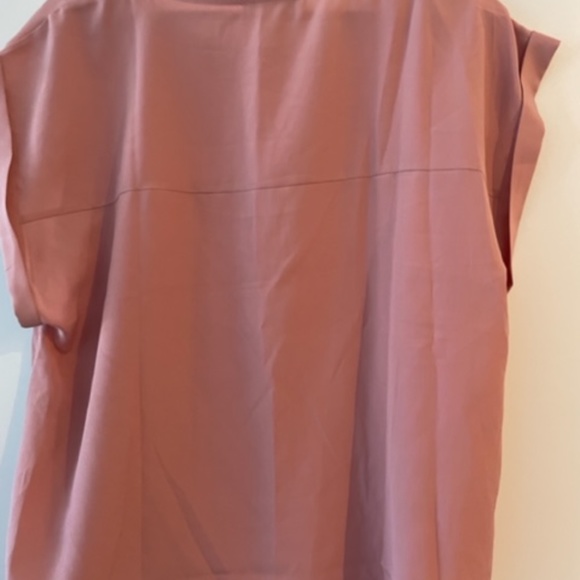 Forever 21 Dusty Rose Slik Top Plus Size 1x - Picture 2 of 2